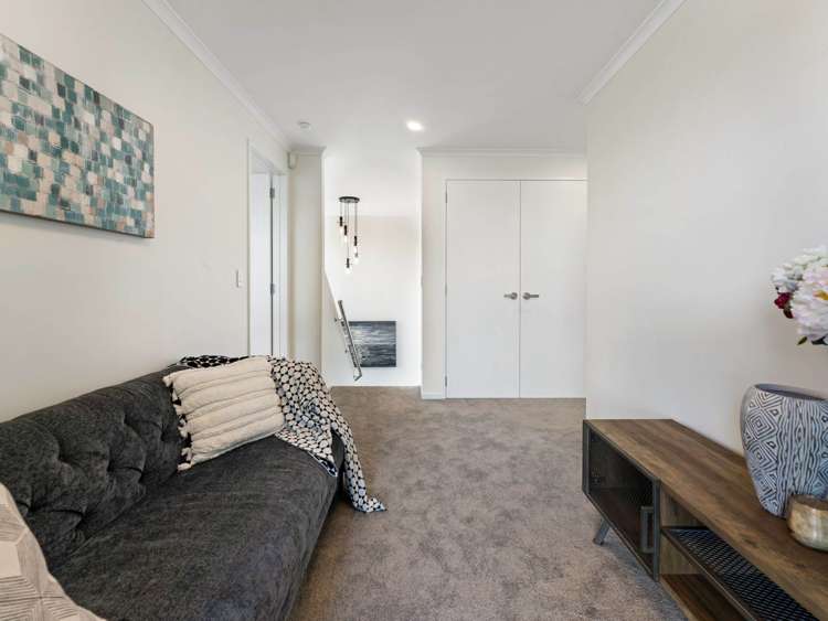 89C St Annes Crescent Wattle Downs_12