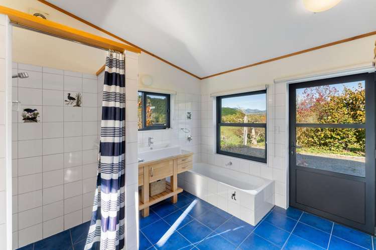 294 Pigeon Valley Road Wakefield_11