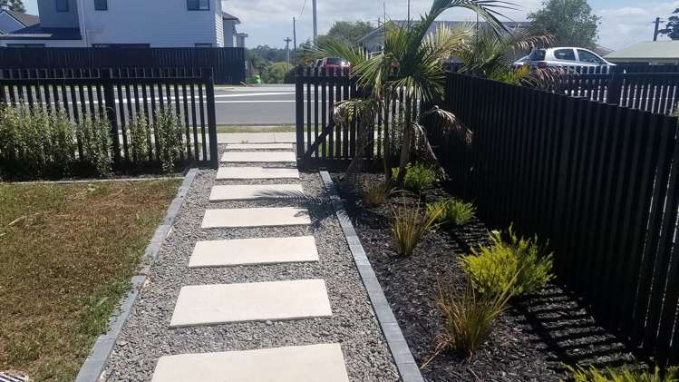 2/30 West Coast Road Glen Eden_8