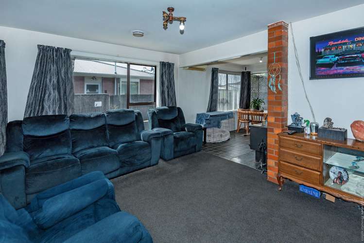 230 Shortland Street Aranui_4