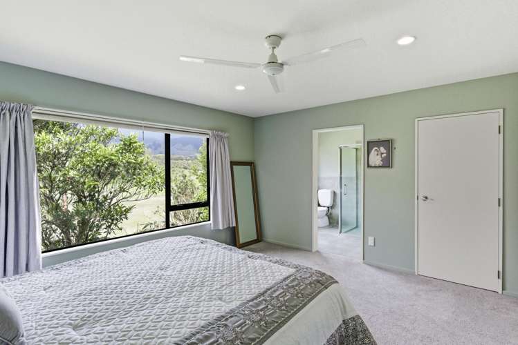 84 Derham Road Te Horo_19