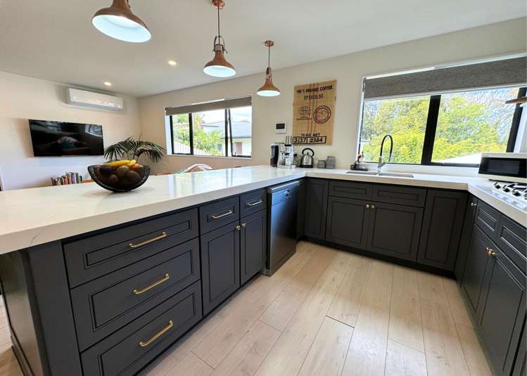 10 Mahinga Place Massey_7