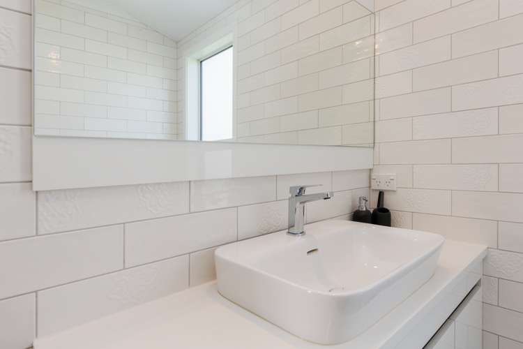 101 Clevely Line Bunnythorpe_16