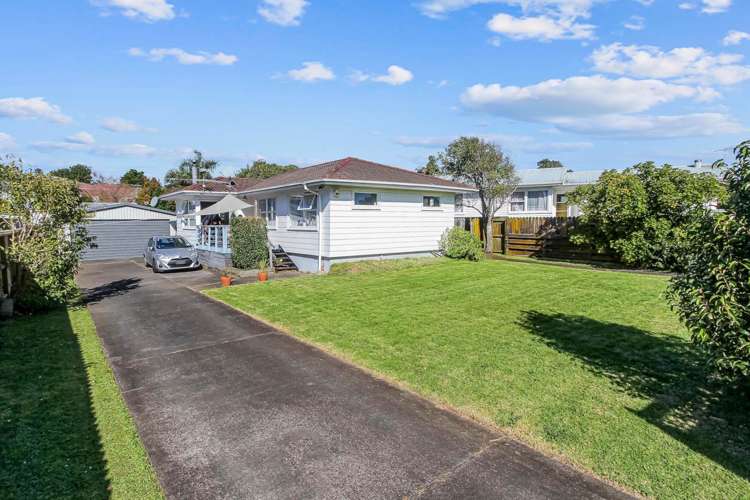 19 Wycherley Drive Bucklands Beach_6