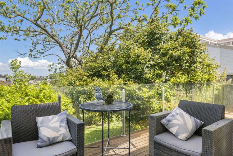 115 Sunset Road Totara Vale_38