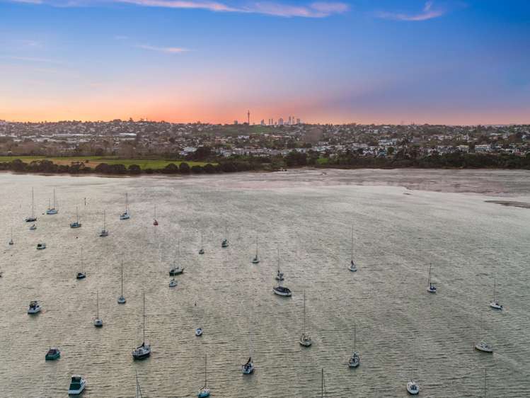 16 Clyside Avenue Half Moon Bay_36