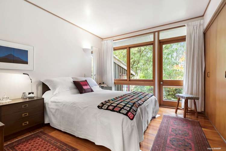 8 Valkyria Place Beach Haven_10