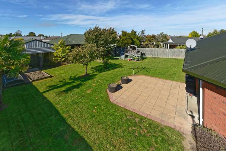 11 Devon Crescent Darfield_17