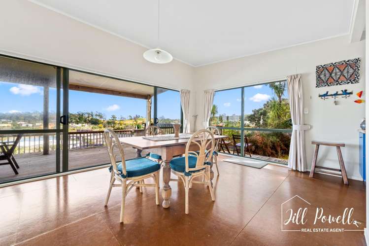 13 Moana Road Tinopai_11