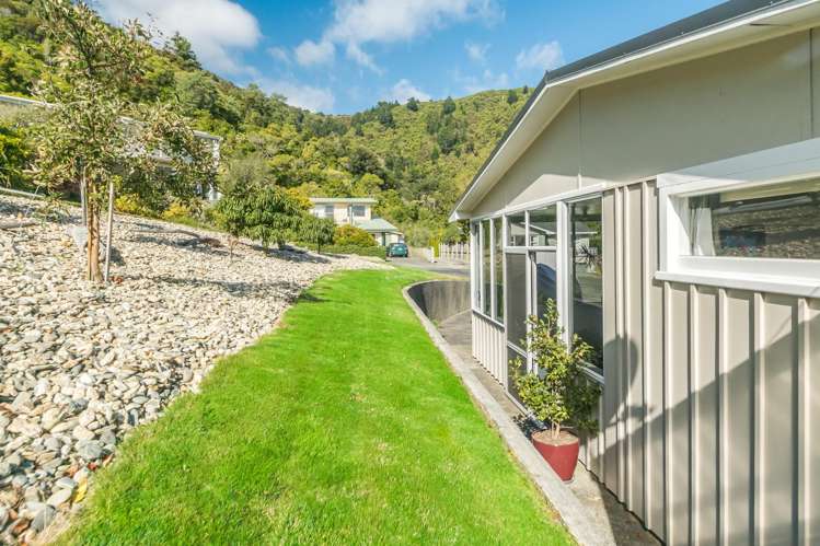 14 Seaview Crescent Picton_38