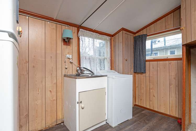 186 High Street South Carterton_14