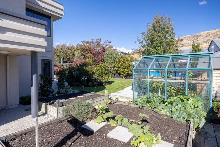 83 Meadowstone Drive Wanaka_30