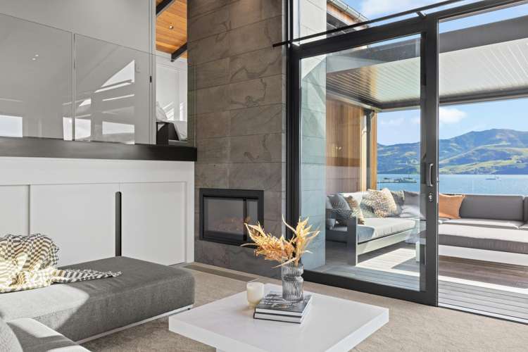 11 Beach Road Akaroa_8