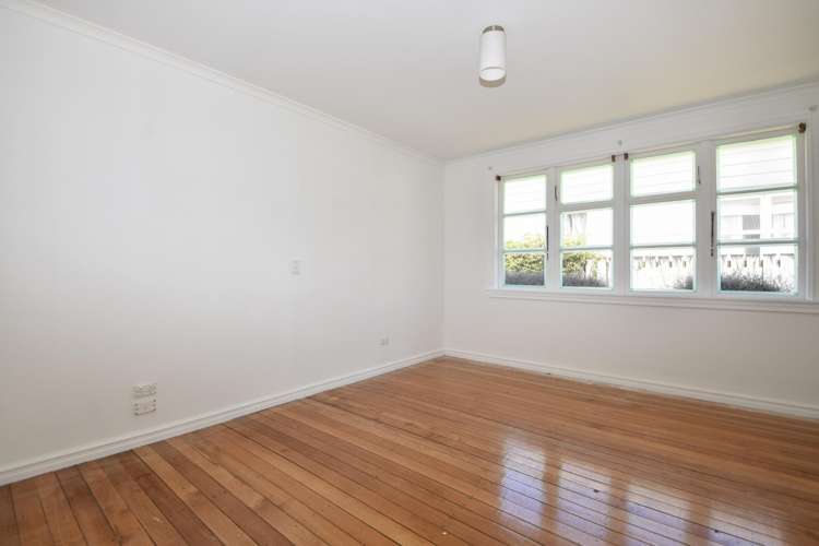 37 Lincoln Road Carterton_10