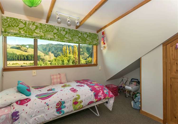 52 Bush Road Tuamarina_16