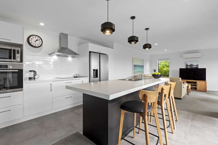 2 Shea Lane Pyes Pa_6