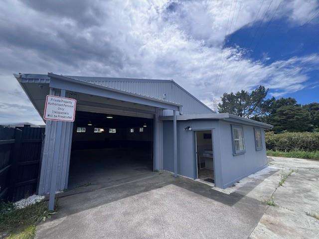 New Lynn Industrial with Sizable Yard Space