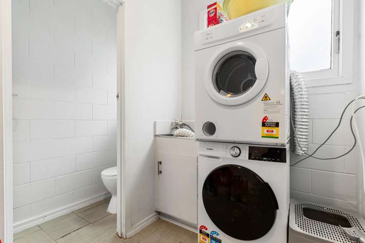 1,2 & 3/9 Paris Place Birkenhead_8