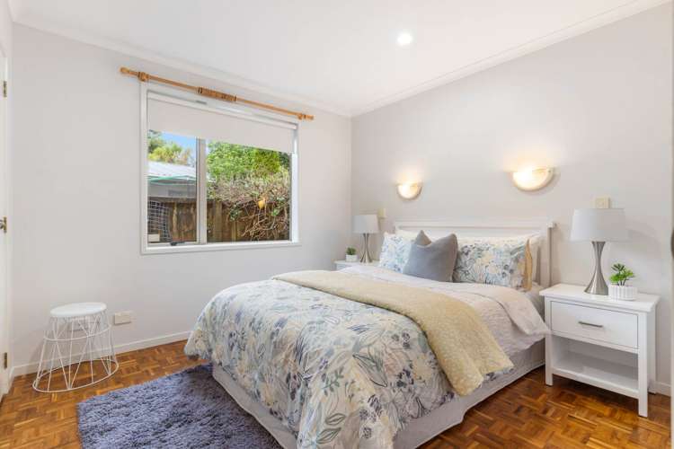 21 Frenz Drive Titirangi_14