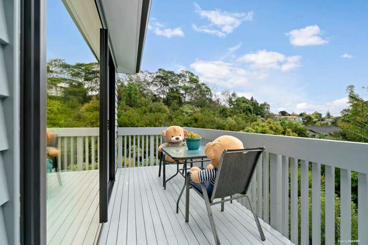 61 Leo Street Glen Eden_9