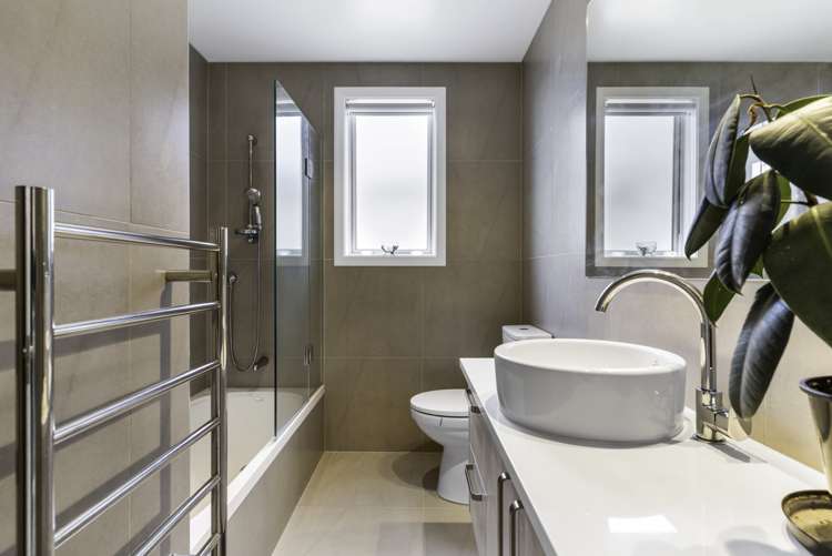 22 Warbler Crescent Papakura_11