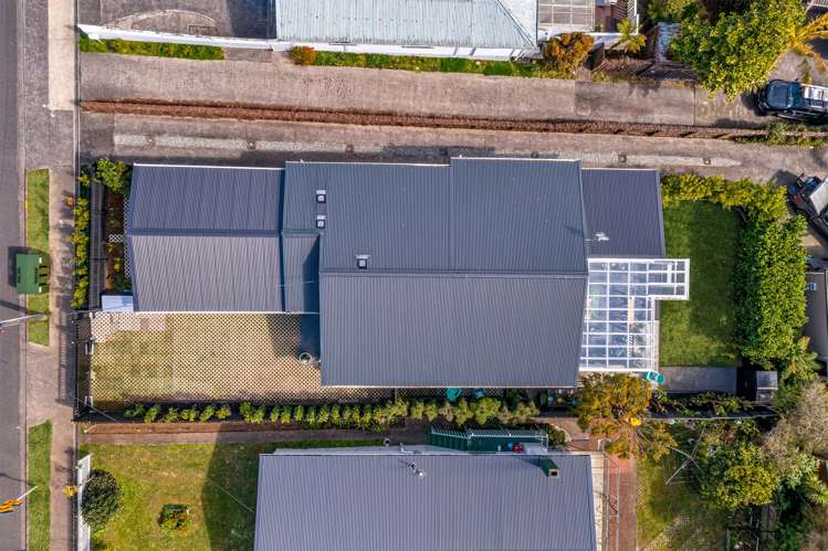 83 Golf Road New Lynn_25