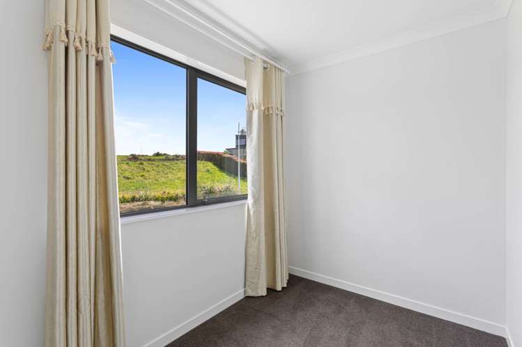 20 Bearing Parade Long Bay_5