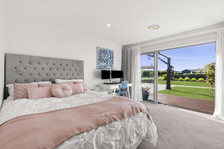 1 Alan Livingston Drive Cambridge_22