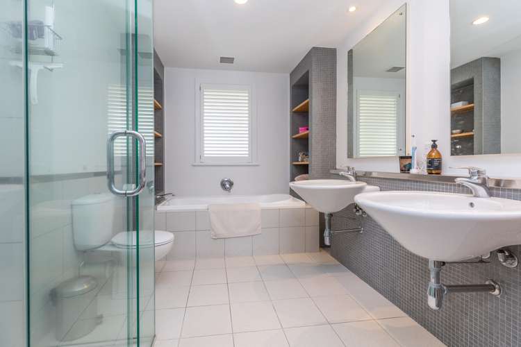 2n/22 Pakenham Street Auckland Central_8