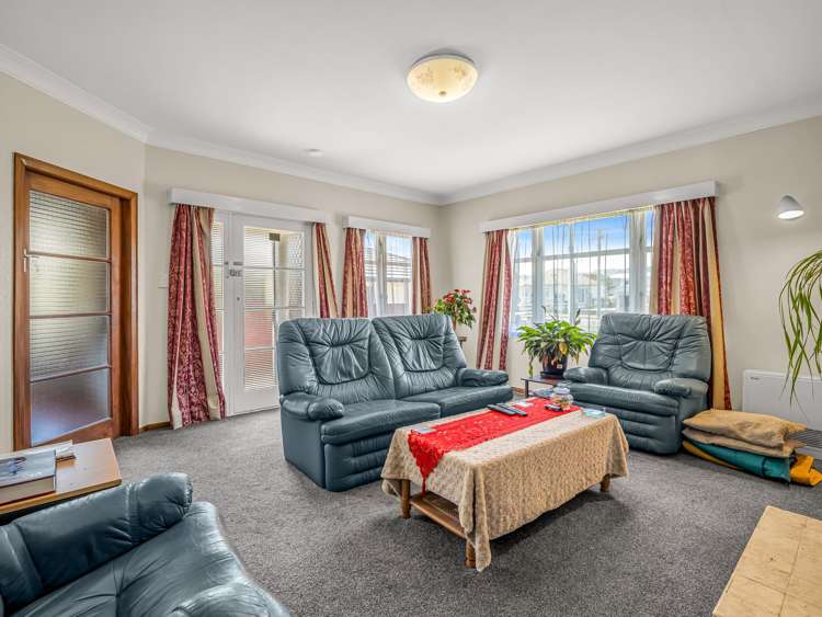 89 Parker Avenue Levin_3