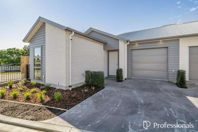 BRAND NEW, SINGLE LEVEL, GARAGING!