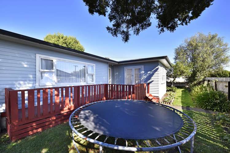 1/27 Manson Avenue Stoke_16