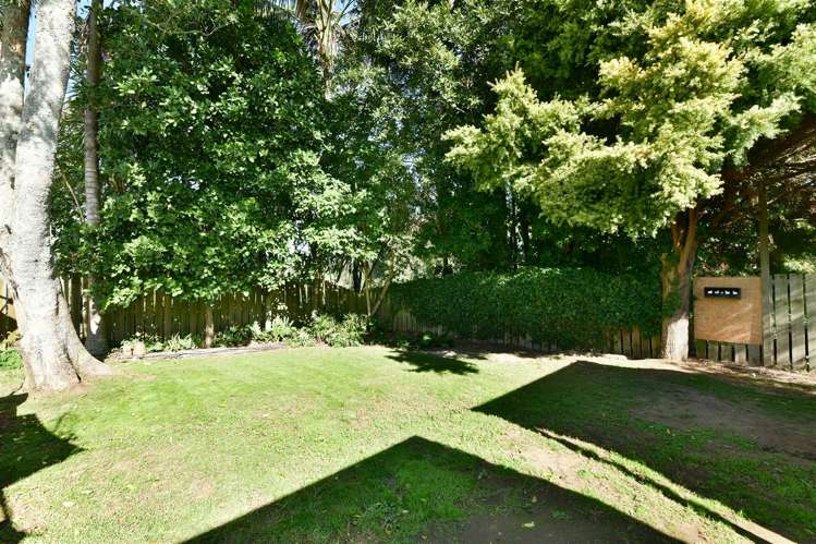 25 Kowhai Street Helensville_34