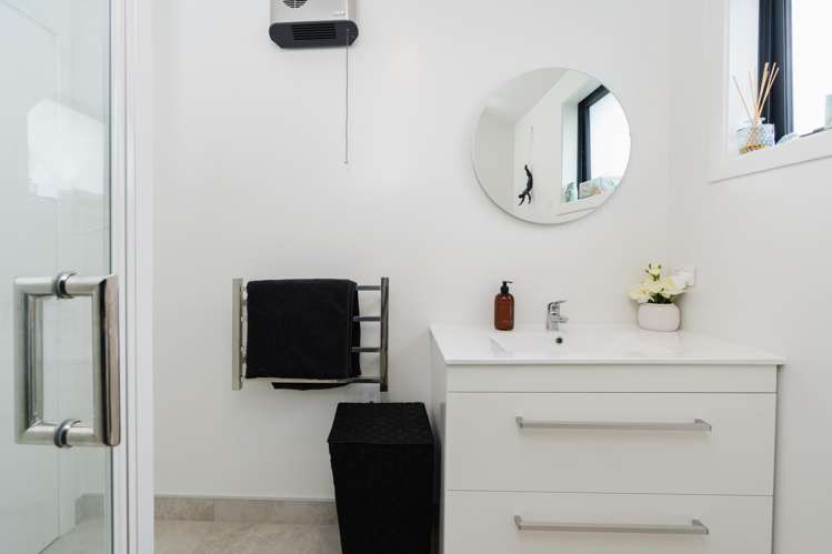 1A Kings Avenue St Kilda_34