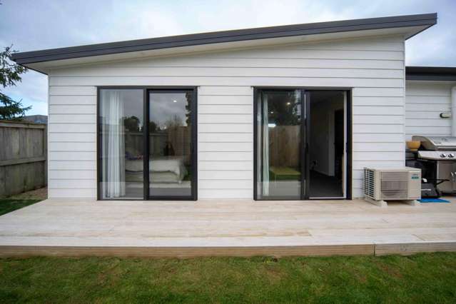 Modern Comfort in Prime Location