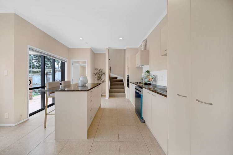 82 Skip Lane East Tamaki_12