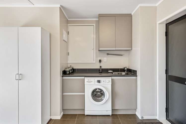 25 Kuripaka Crescent The Gardens_12