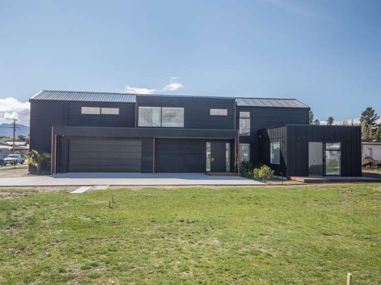 82 Warren Street Wanaka_11