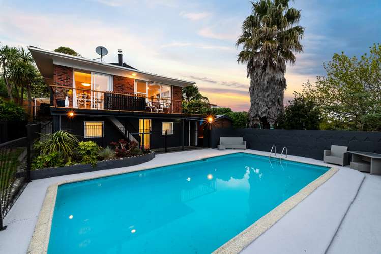 23 Barton Street Blockhouse Bay_2