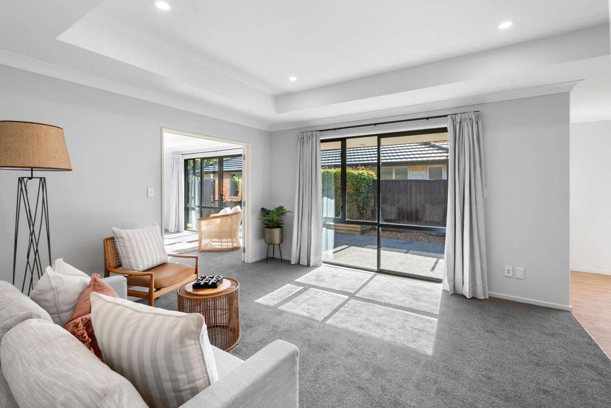 58 Overbury Crescent_5