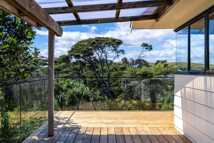 11 Sunshine Rise Raglan_19