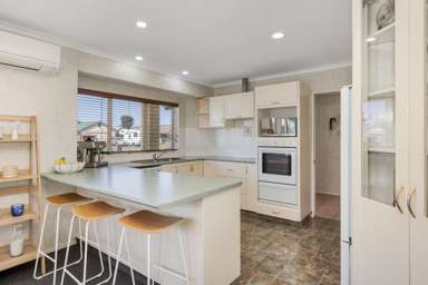 16 Sandhurst Drive_4