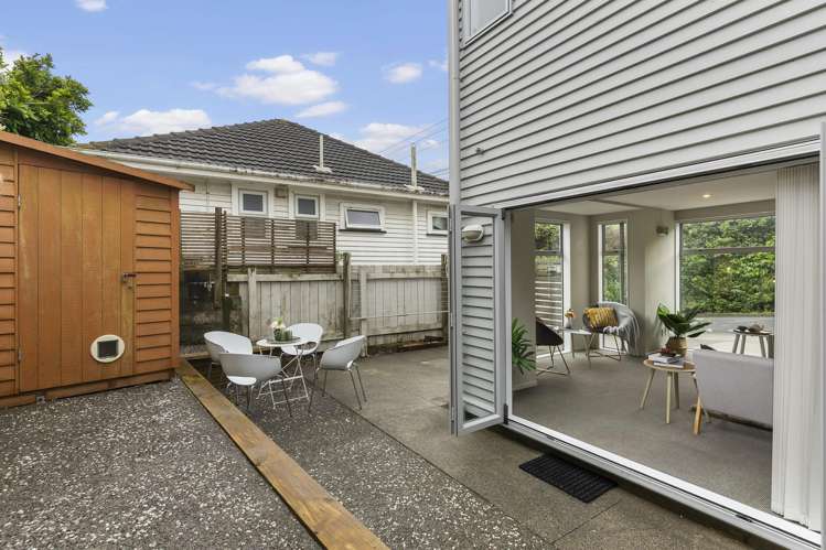 52 Tarawera Road Johnsonville_10