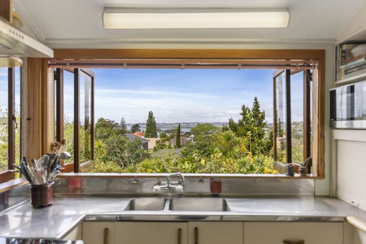 63 Parkhill Road Mellons Bay_6