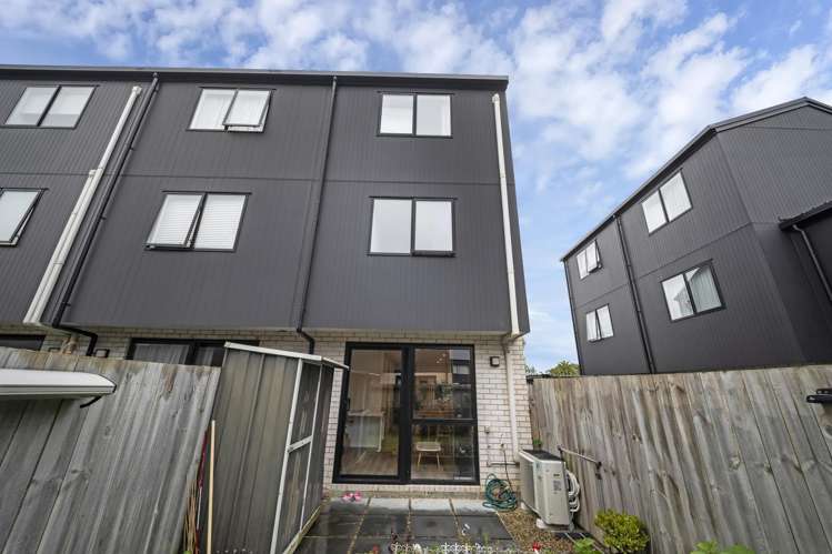 40 Ivy Nola Way Henderson_17