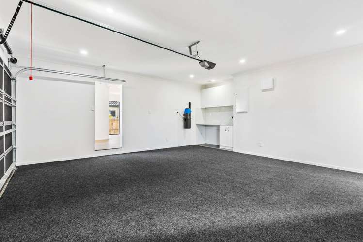 2B Palmgreen Court Stanmore Bay_12