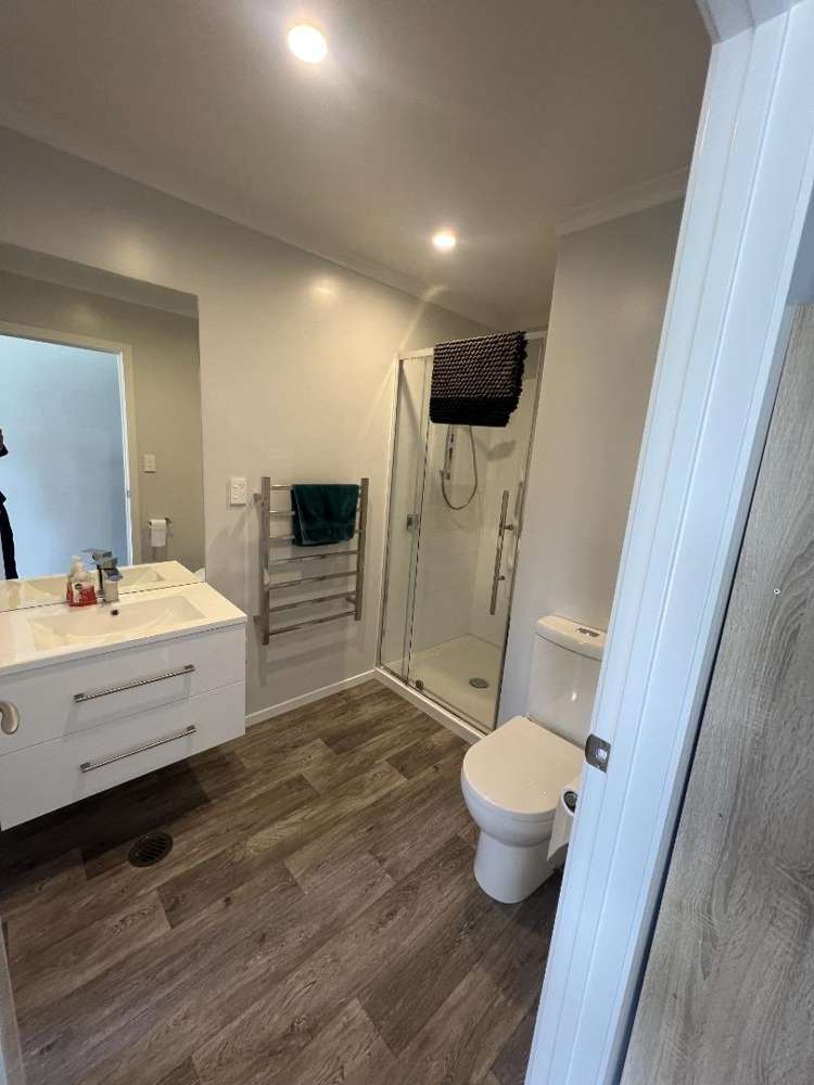 2/3 Daisy Street 1055_8