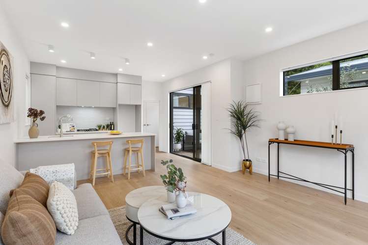 49B Clayburn Road Glen Eden_0