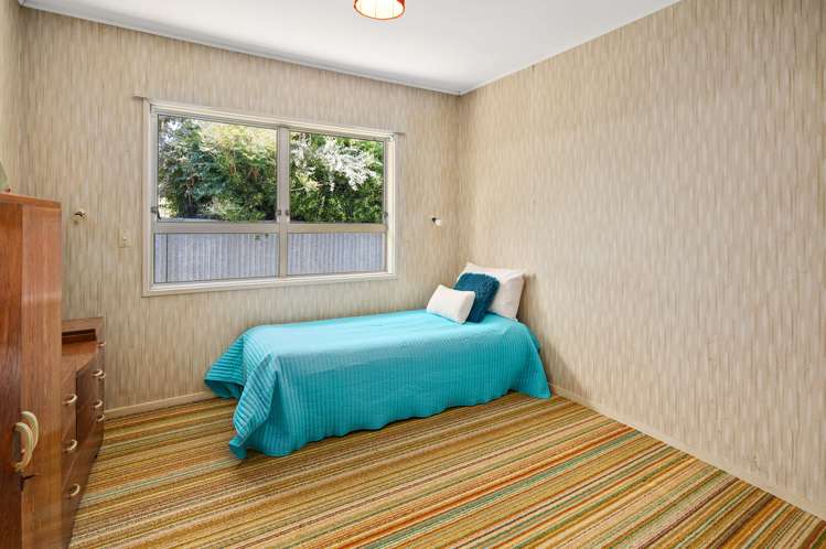 8 Cornwall Place Stoke_15