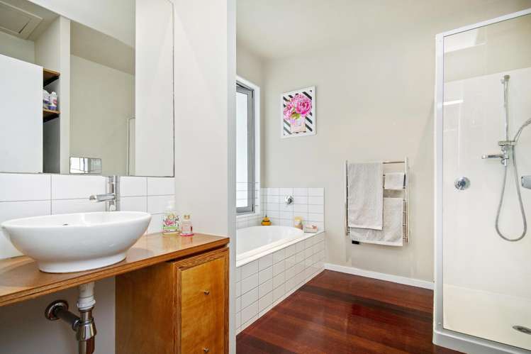 2/220 Jackson Street Petone_6